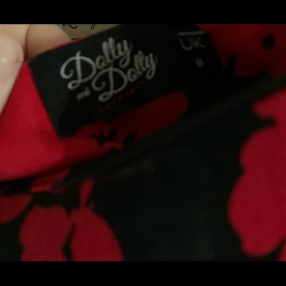 Dolly and Dottie red and black flowered pinup vintage style swing dress - Picture 7 of 7